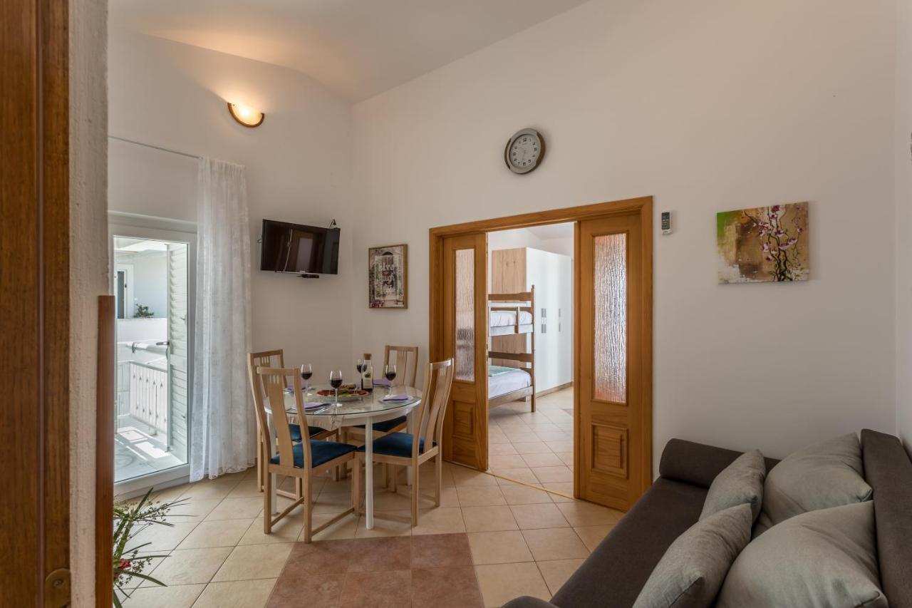 Apartments Drago Kovacic Omis Exterior photo