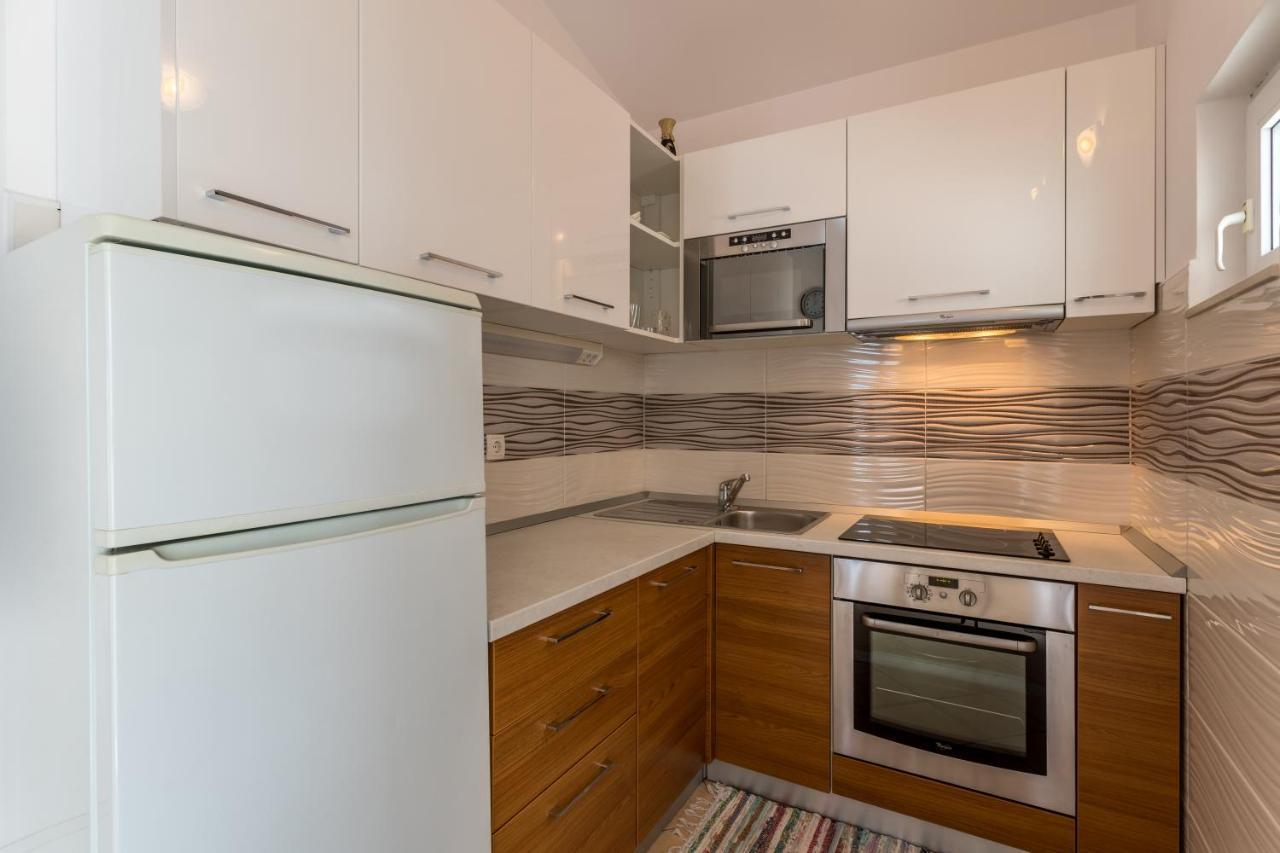 Apartments Drago Kovacic Omis Exterior photo