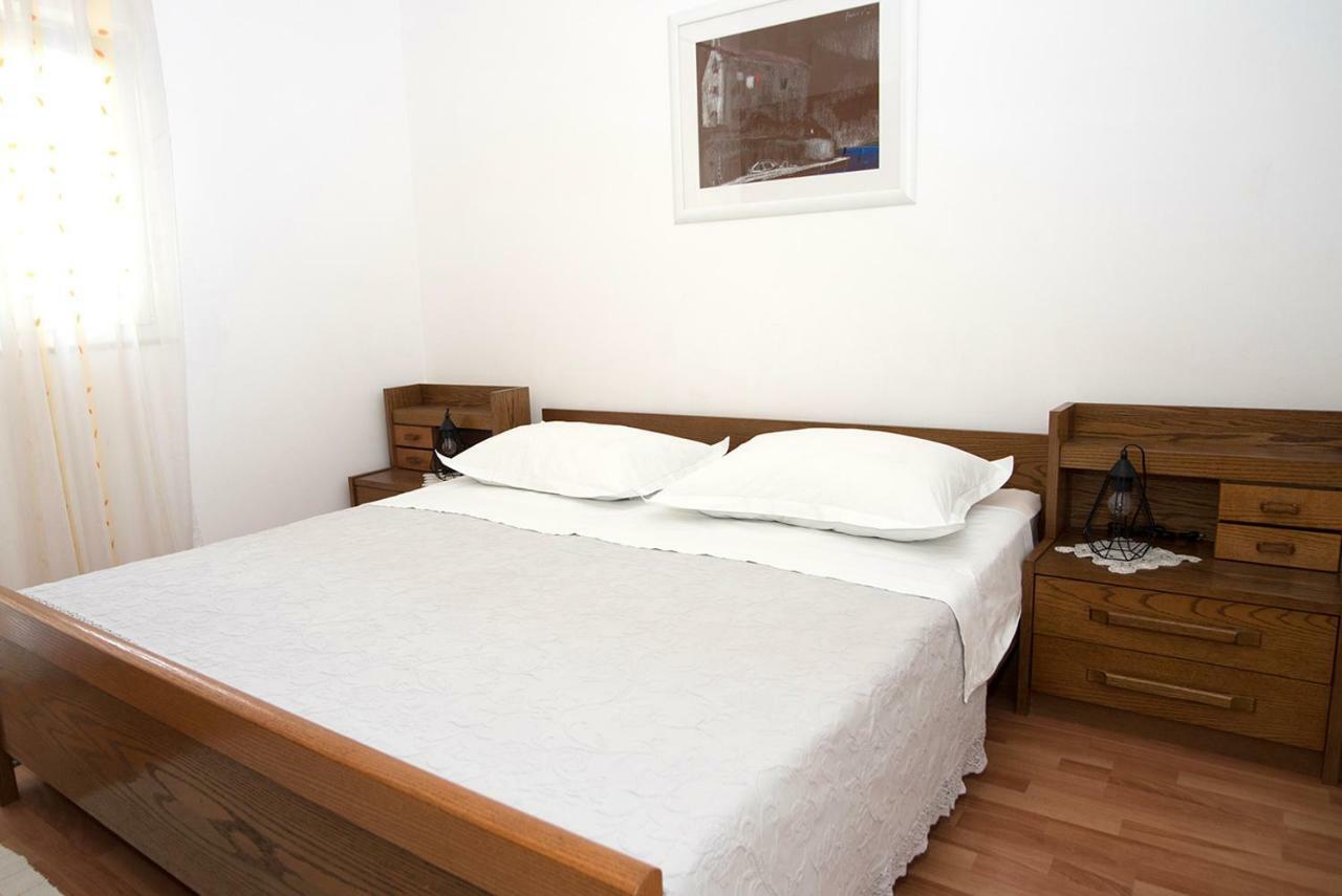 Apartments Drago Kovacic Omis Exterior photo